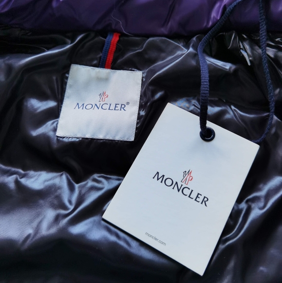 Women's Moncler Grenadille 2012 Purple Hooded Belted Down Jacket Size 3 US M - Picture 7 of 10